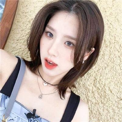 左边最后那栋房子